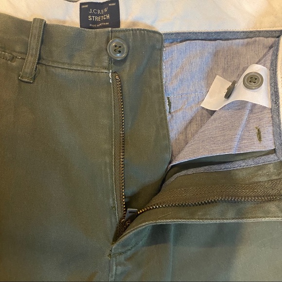 J.Crew Men’s Straight-Fit Stretch Olive Khaki Pant - Picture 6 of 10